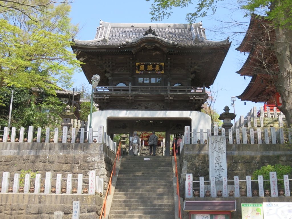布施弁天楼門